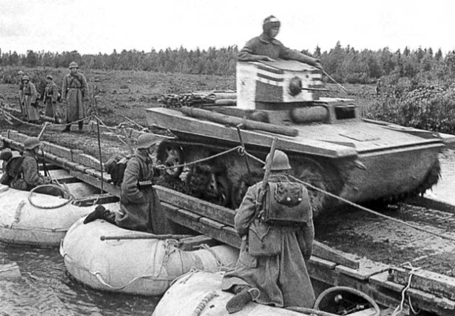 Т-37А Ижорского завода.jpg